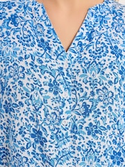 Yours Curve Blue Crinkle Notch Neck Top - Image 4 of 5