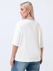 Yours Curve White Limited Embroidered 'Berry Nice Day' T-Shirt - Image 2 of 5