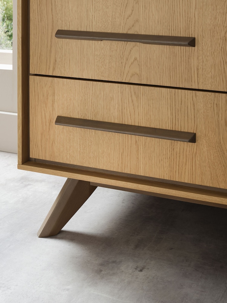 Bentley Designs Oak Light Weathered Kristen Wide Sideboard - Image 2 of 5