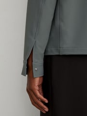 Reiss Soft Sage Green Divide Technical Twin-Pocket Overshirt - Image 4 of 8