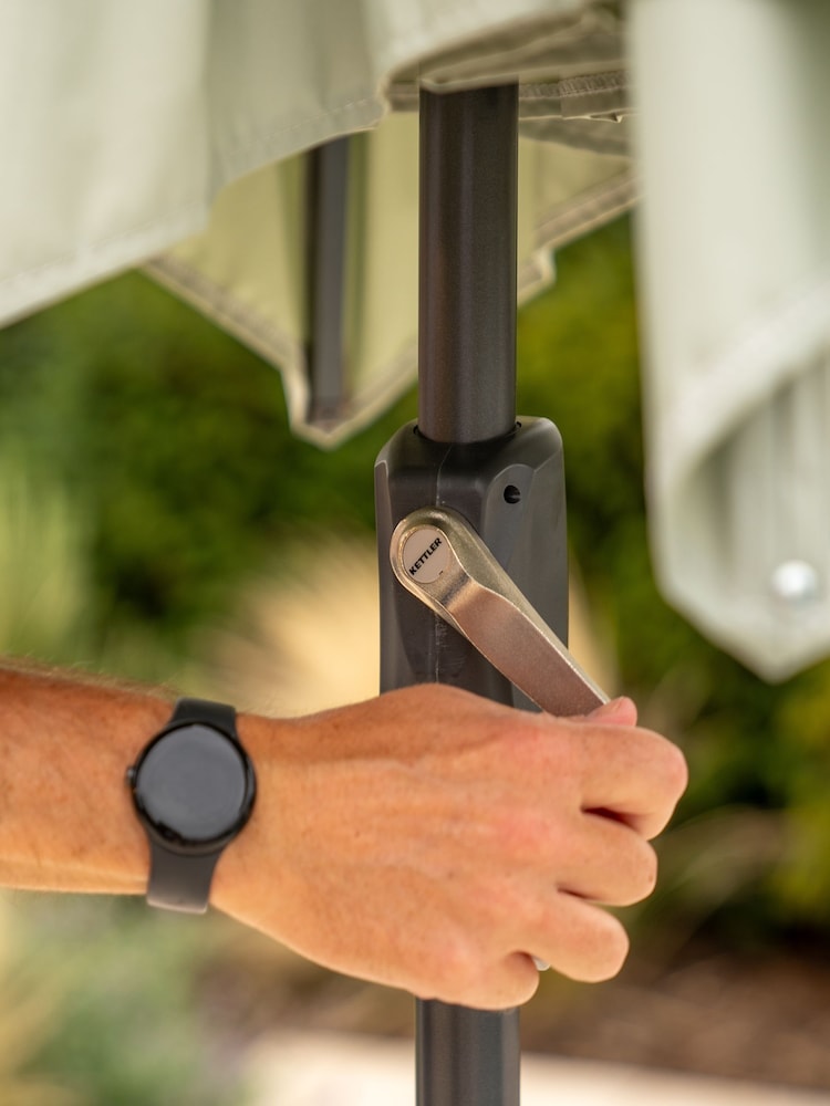 Kettler Meadow Green 30m Wind Up Garden Parasol with Auto Tilt Night - Image 2 of 4