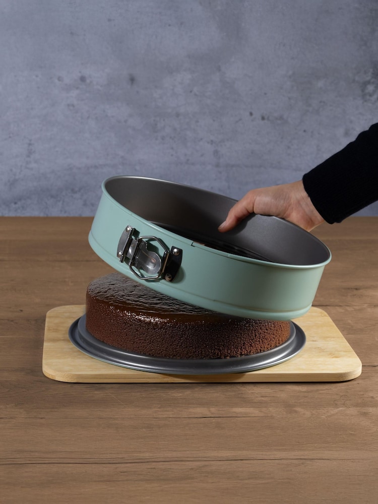 The Great British Bake Off Duck Egg Springform Cake Tin - Image 2 of 5