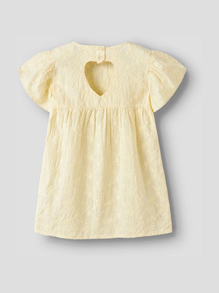 Name It カットアウト ハートディテール パフスリーブ ウーブン ドレス - 画像 2 / 3 Name It カットアウト ハートディテール パフスリーブ ウーブン ドレス - 画像 2 / 3