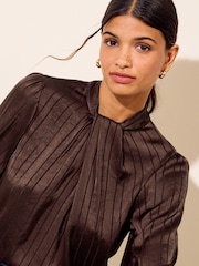Chocolate Brown - Friends Like These Satin Twist Neck Long Sleeve Blouse - Larawan 2 ng 6