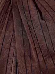 Chocolate Brown - Friends Like These Satin Twist Neck Long Sleeve Blouse - Larawan 6 ng 6