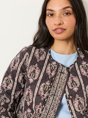 FatFace Paisley Quilted Jacket - Image 5 sur 6