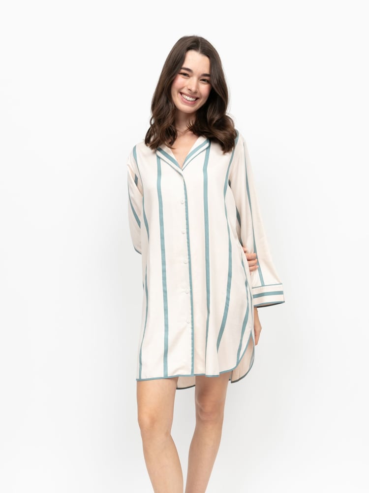 Fable and Eve Printed Stripe Long Sleeve Nightshirt - תמונה 2 מתוך 4 Fable and Eve Printed Stripe Long Sleeve Nightshirt - תמונה 2 מתוך 4
