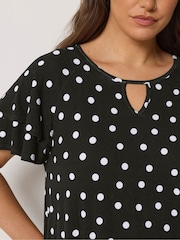 Yours Curve Black Short Sleeve Top - Image 4 of 5