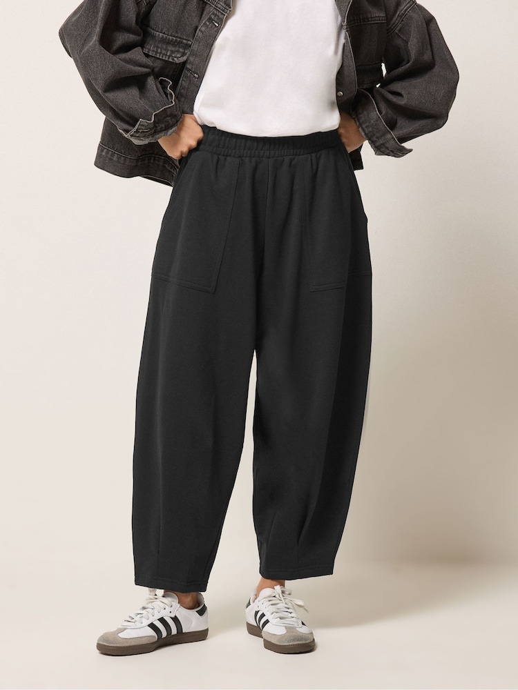 PixieGirl Petite Black Barrel Loop Back Joggers - Image 2 of 5 PixieGirl Petite Black Barrel Loop Back Joggers - Image 2 of 5