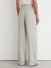 Pantalones de traje rectos de mezcla de lino con estampado de espiga Reiss Ezra - Imagen 9 de 10