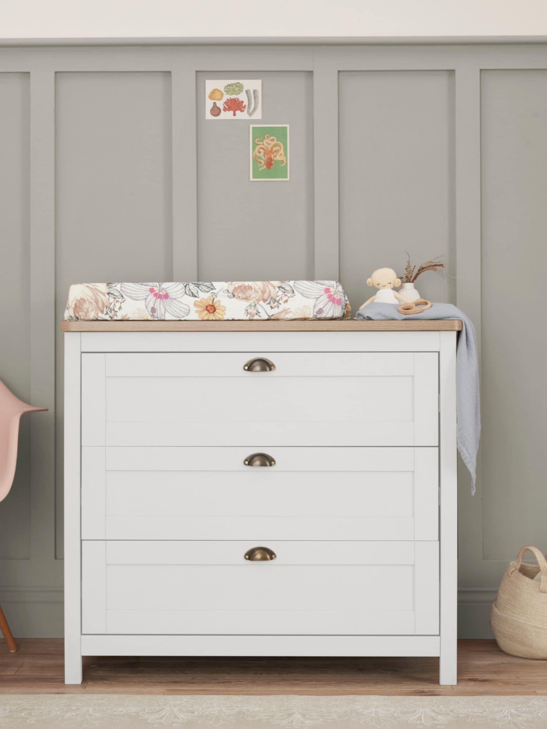 Tutti Bambini Unisex White Oak Verona Nursery Chest Changer