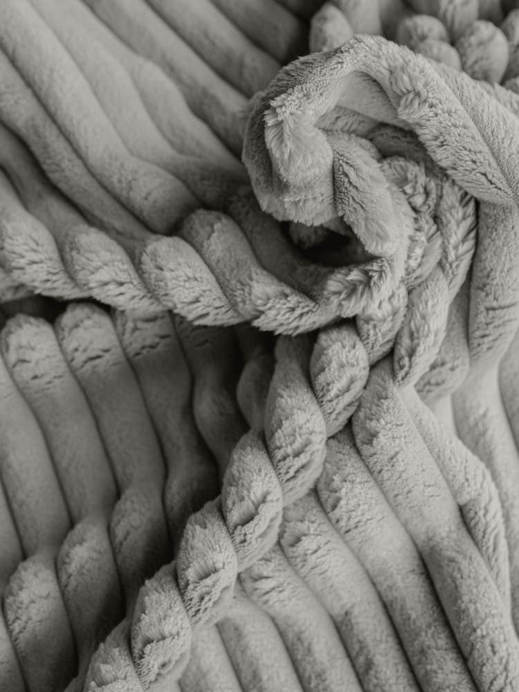 Abigail Ahern Light Grey Madison Mega 1.5 Seat Snuggler - Image 2 of 4