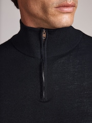 Svart - Merino Wool Signature Quarter Zip Jumper - Bild 5 av 9