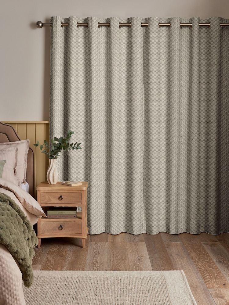 Green Keeffe Made to Measure Curtains - Image 2 of 9