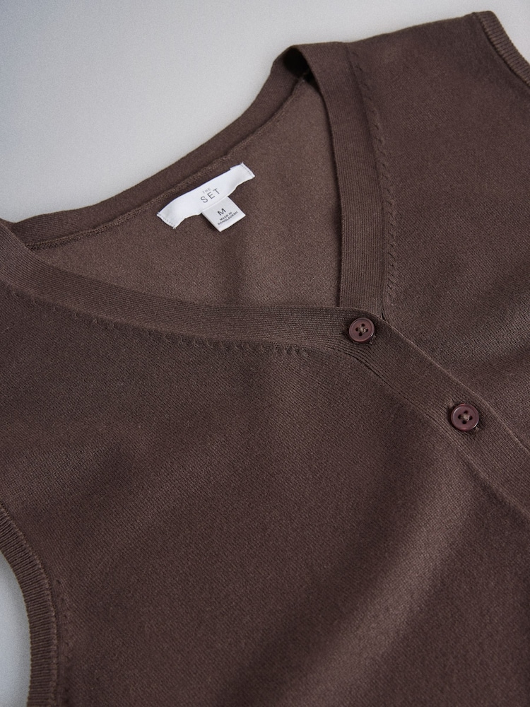 The Set 2 Pack Fine Knit V-Neck Waistcoat Navy Blue/Chocolate Brown - Image 5 of 5 The Set 2 Pack Fine Knit V-Neck Waistcoat Navy Blue/Chocolate Brown - Image 5 of 5