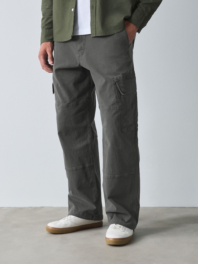 Grey Baggy Fit Cargo Trousers - Image 2 of 9 Grey Baggy Fit Cargo Trousers - Image 2 of 9