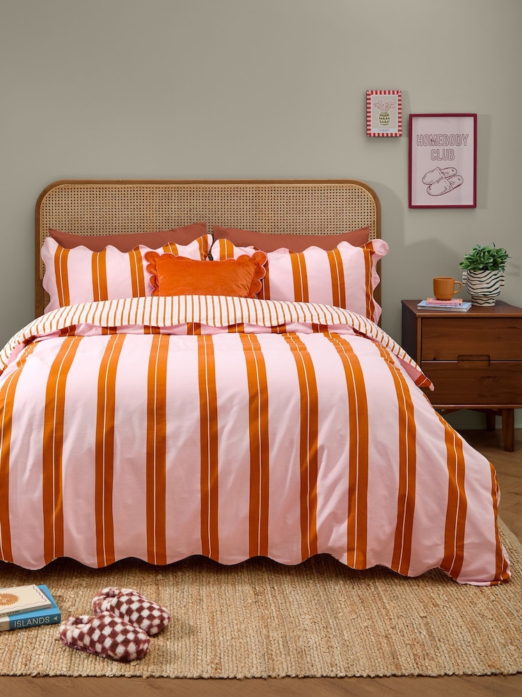 Furn Pink Scalloped Stripe Reversible Duvet Cover and Pillowcase Set - Image 2 of 3
