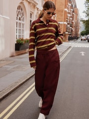 Burgunderrot - Pull On Barrel Leg Jeans - Bild 1 von 5