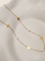 Jon Richard Waterproof Pearl and Floral Station Necklace - Imagen 2 de 3