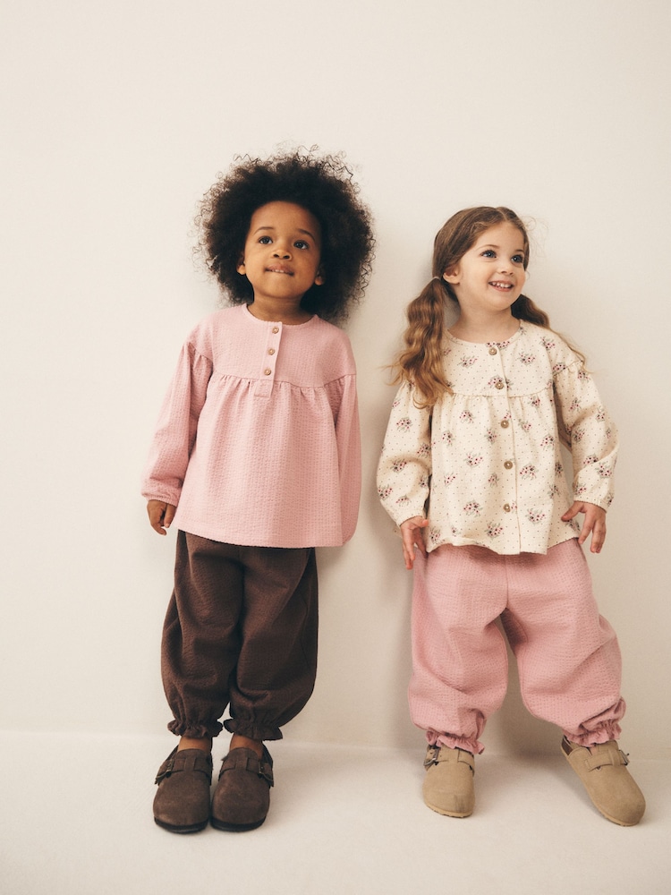 Rose - Ensemble chemisier à manches longues et pantalon bloomer 4 (3mois-7ans) - Image 2 de 12 Rose - Ensemble chemisier à manches longues et pantalon bloomer 4 (3mois-7ans) - Image 2 de 12