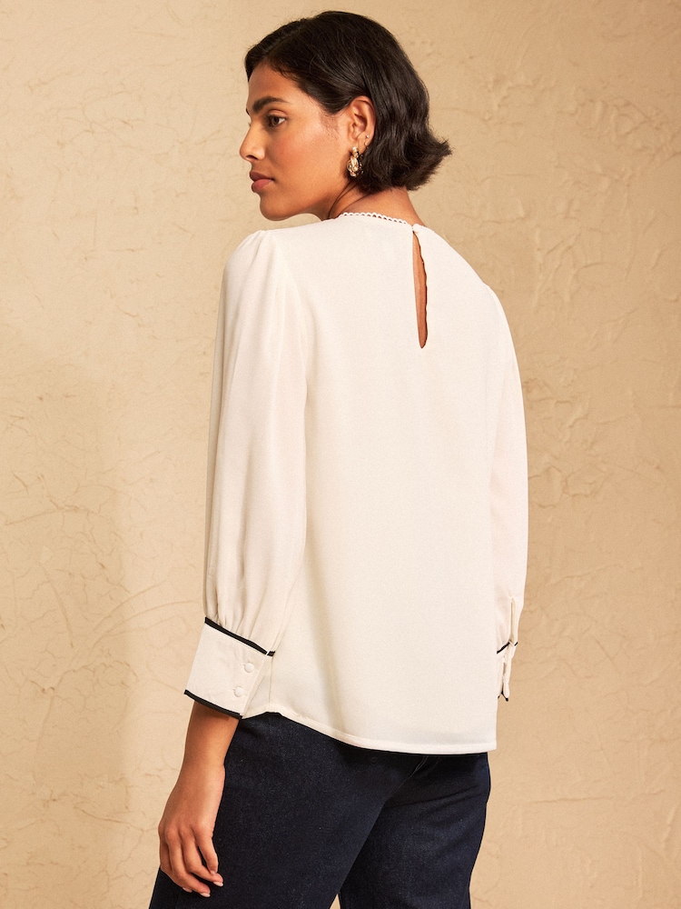 Love & Roses Ivory 3/4 Sleeve Scallop Detail Blouse - Image 4 of 4 Love & Roses Ivory 3/4 Sleeve Scallop Detail Blouse - Image 4 of 4