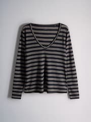 The Set 3 Pack V-Neck Sheer Long Sleeve Tops - Bild 7 von 11