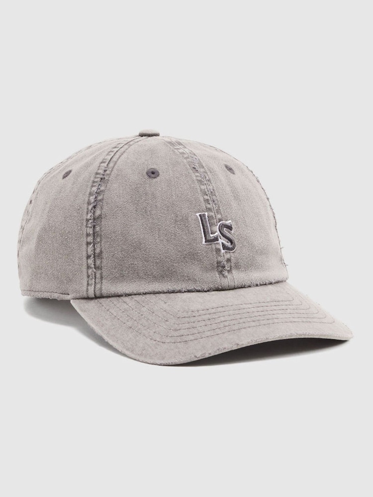 Gris - Levi's® Long Sleeve Monogram Cap - Imagen 1 de 4