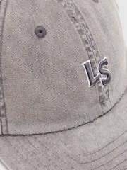 Gris - Levi's® Long Sleeve Monogram Cap - Imagen 4 de 4