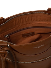 حقيبة يد جلد موديل Mooki من Pure Luxuries London - صورة 3 من 4