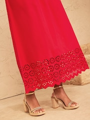 Love & Roses Red Textured 2 in 1 Midi Dress - Image 4 of 5