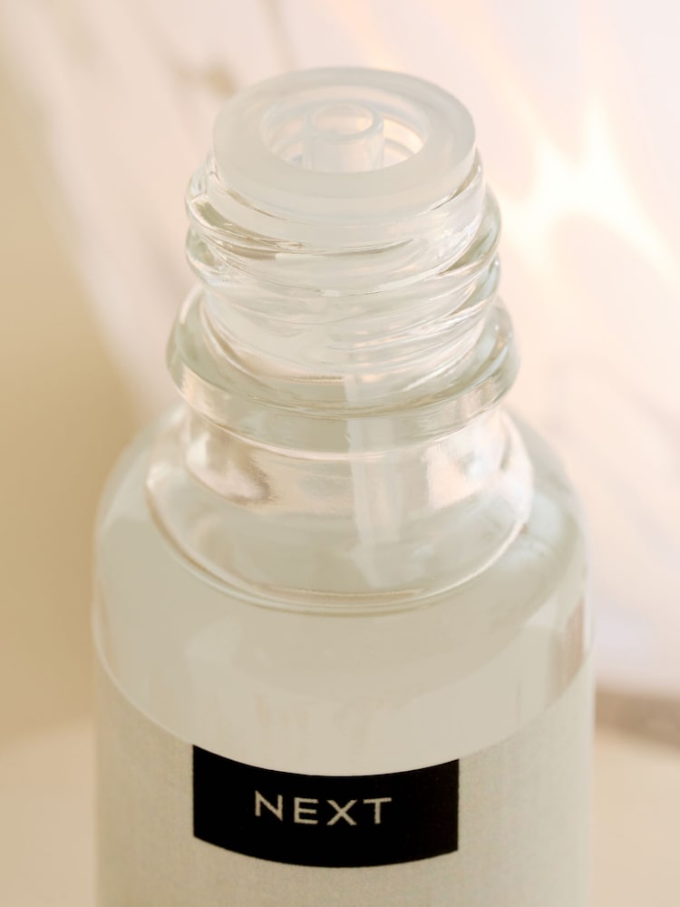 Dark Orchid and Patchouli Fragrance Oil 20ml - Image 2 of 2 Dark Orchid and Patchouli Fragrance Oil 20ml - Image 2 of 2