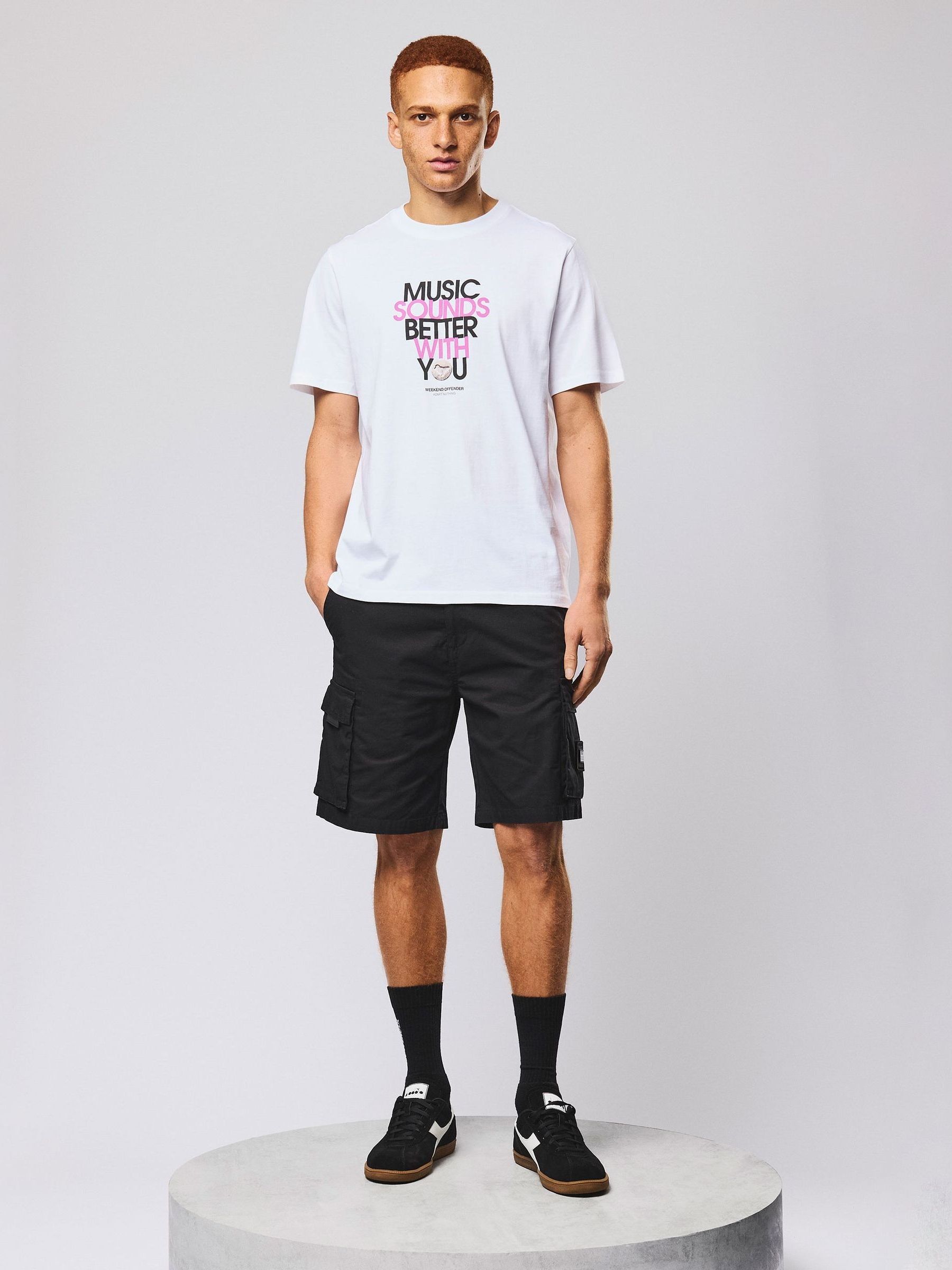 Next：日本 ブラック - Weekend Offender Mascia カーゴショートパンツ
