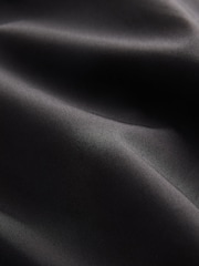 White/Black Formal Shirts 2 Pack With Velvet Bow Tie - Image 15 of 15
