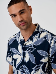 Threadbare Dark Blue Leaf Print Short Sleeve Shirt - Image 4 of 5