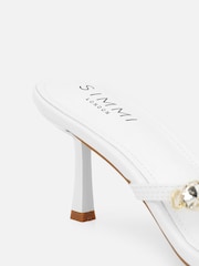 Simmi London White Silla Shell Detail Toe Thong Heeled Sandals - Image 4 of 4