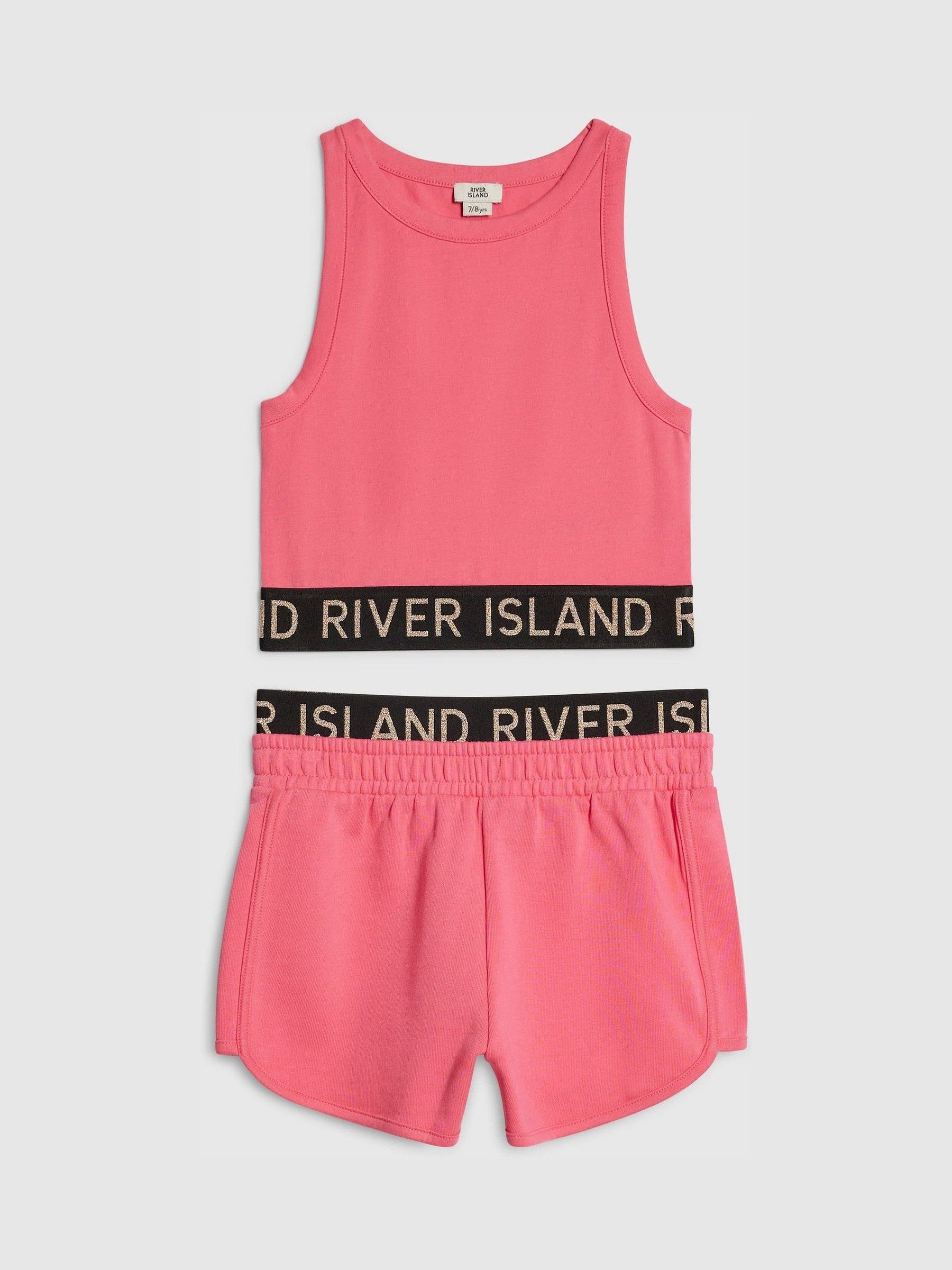 ピンク タンクトップとショートパンツセット Next：日本 ピンク - River Island ロゴ タンクトップ＆ランニング