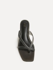 שחור - Linzi סנדלי אצבע מגומי עם עקבים, דגם Axis - תמונה 5 מתוך 6