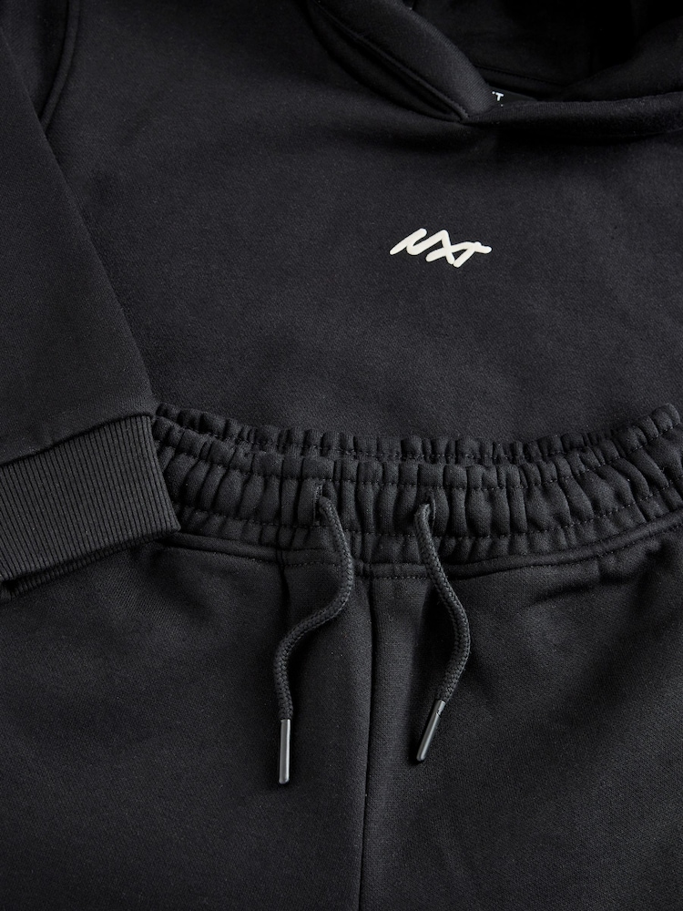কালো NXT - Heavy Weight Sign Off Hoodie Joggers Set (3-16yrs) - 9এর মধ্যে 9 ছবি