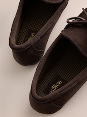 Brown Suede Bow Moccasins - Image 6 of 6