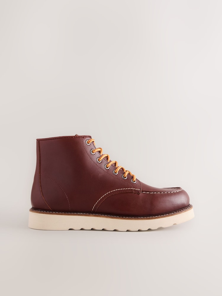 Crveno/Brown - Leather Apron Boots - Slika 2 od 5 Crveno/Brown - Leather Apron Boots - Slika 2 od 5