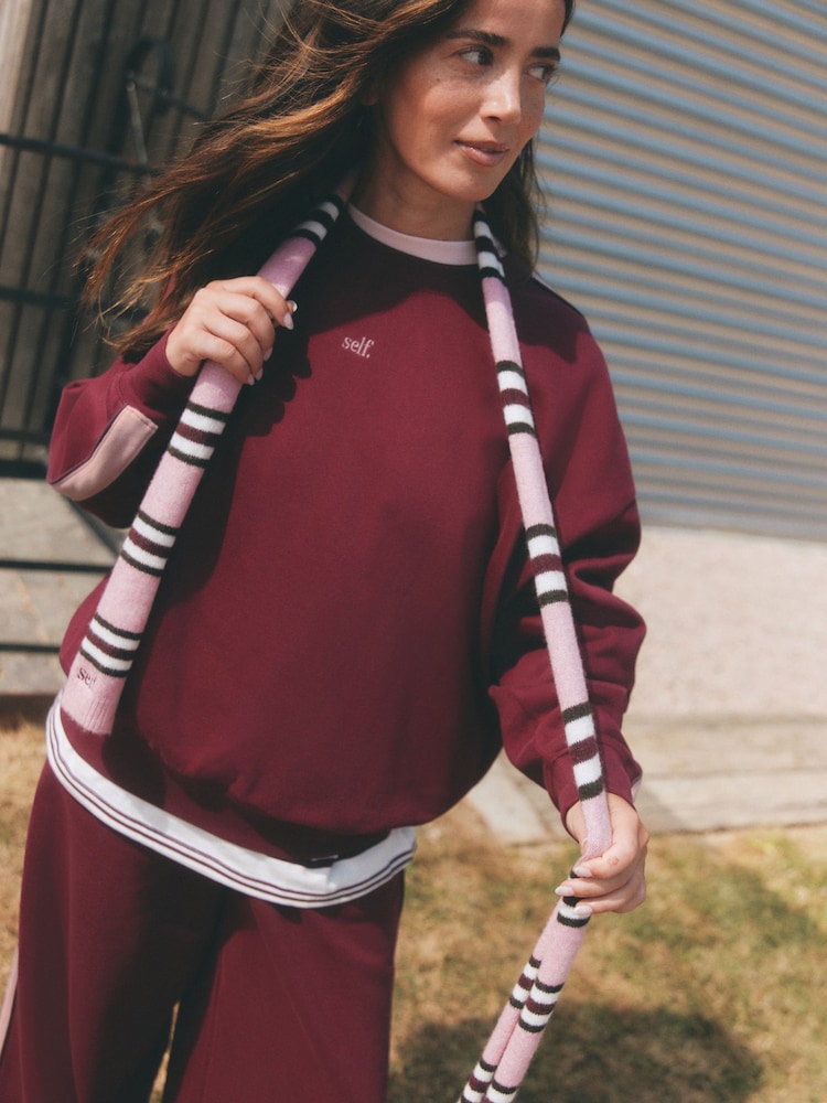 Burgundy Red - Self. Sweatshirt na may Gilid na Guhit - Larawan 1 ng 5 Burgundy Red - Self. Sweatshirt na may Gilid na Guhit - Larawan 1 ng 5