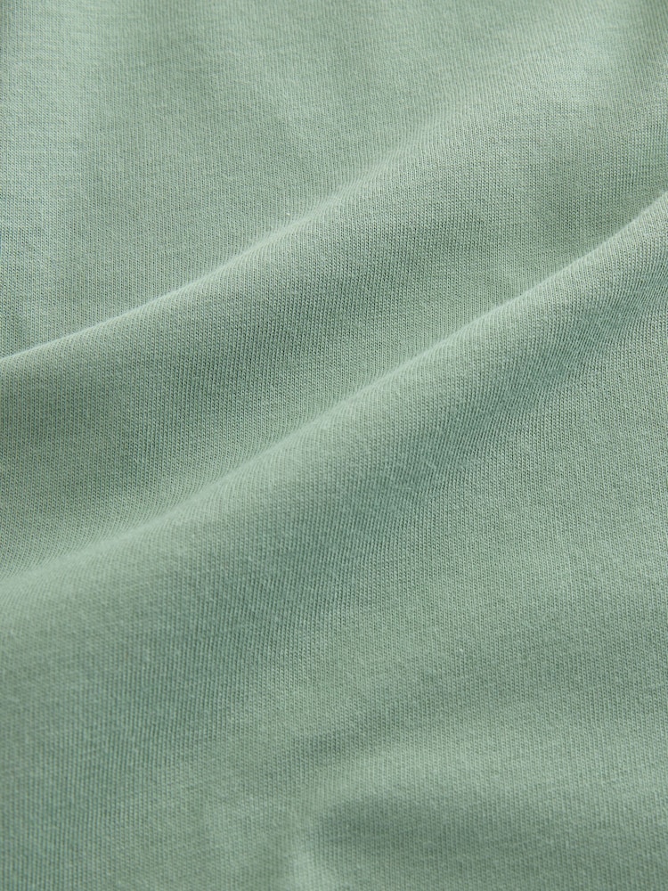 GANT Green Script Graphic Logo T-Shirt - Image 4 of 4 GANT Green Script Graphic Logo T-Shirt - Image 4 of 4