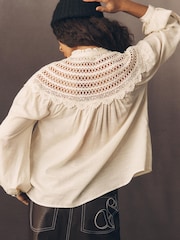 Anthropologie Pilcro Lace Yoke Peasant Cream Blouse - Image 4 sur 4