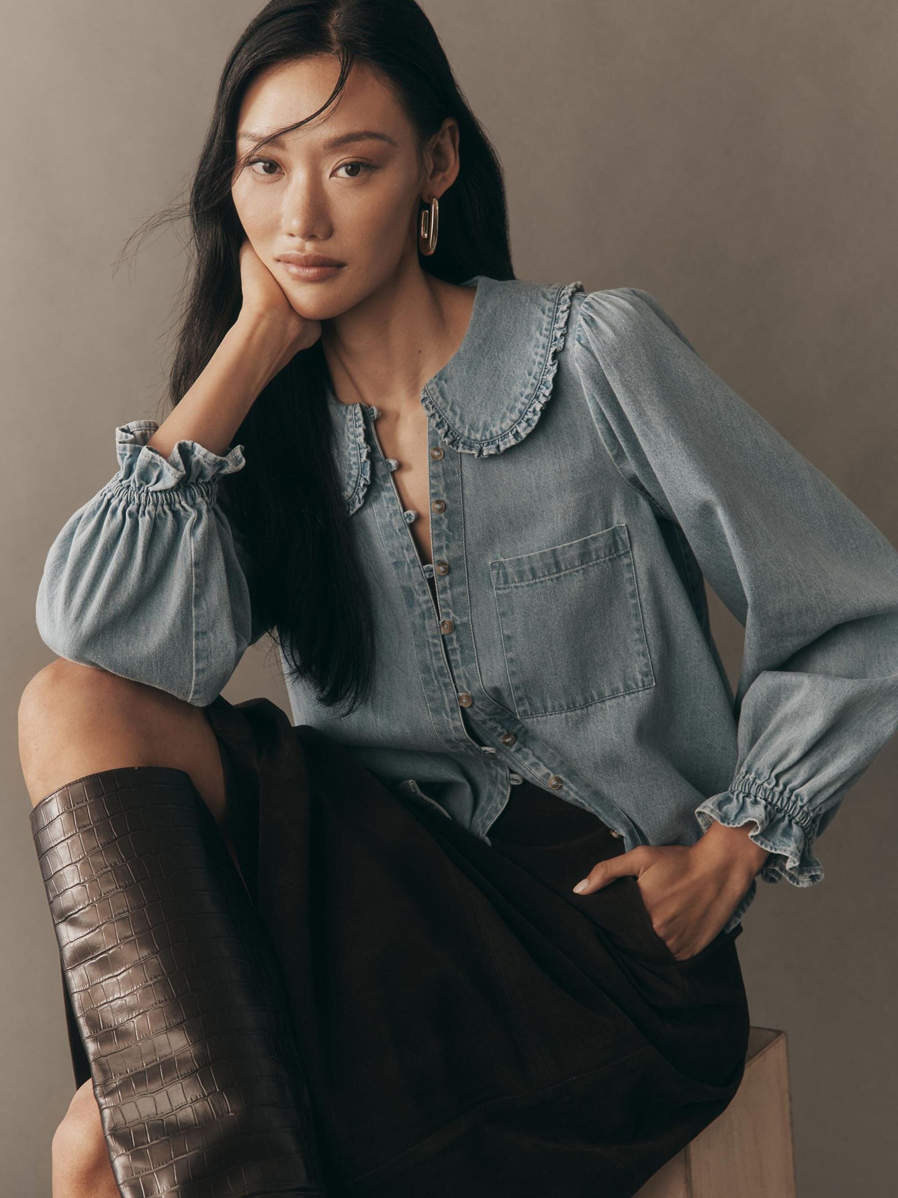 frost_meadowブラウス Buy Anthropologie Blue Pilcro The Keira Collared Button-Front Long