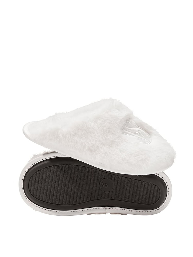 Victoria's Secret Coconut White Closed Toe Faux Fur Slippers - Image 2 of 2 Victoria's Secret Coconut White Closed Toe Faux Fur Slippers - Image 2 of 2