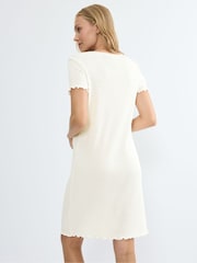 Triumph Mix & Match Pointelle Short Sleeved Nightdress - 圖片 3/5