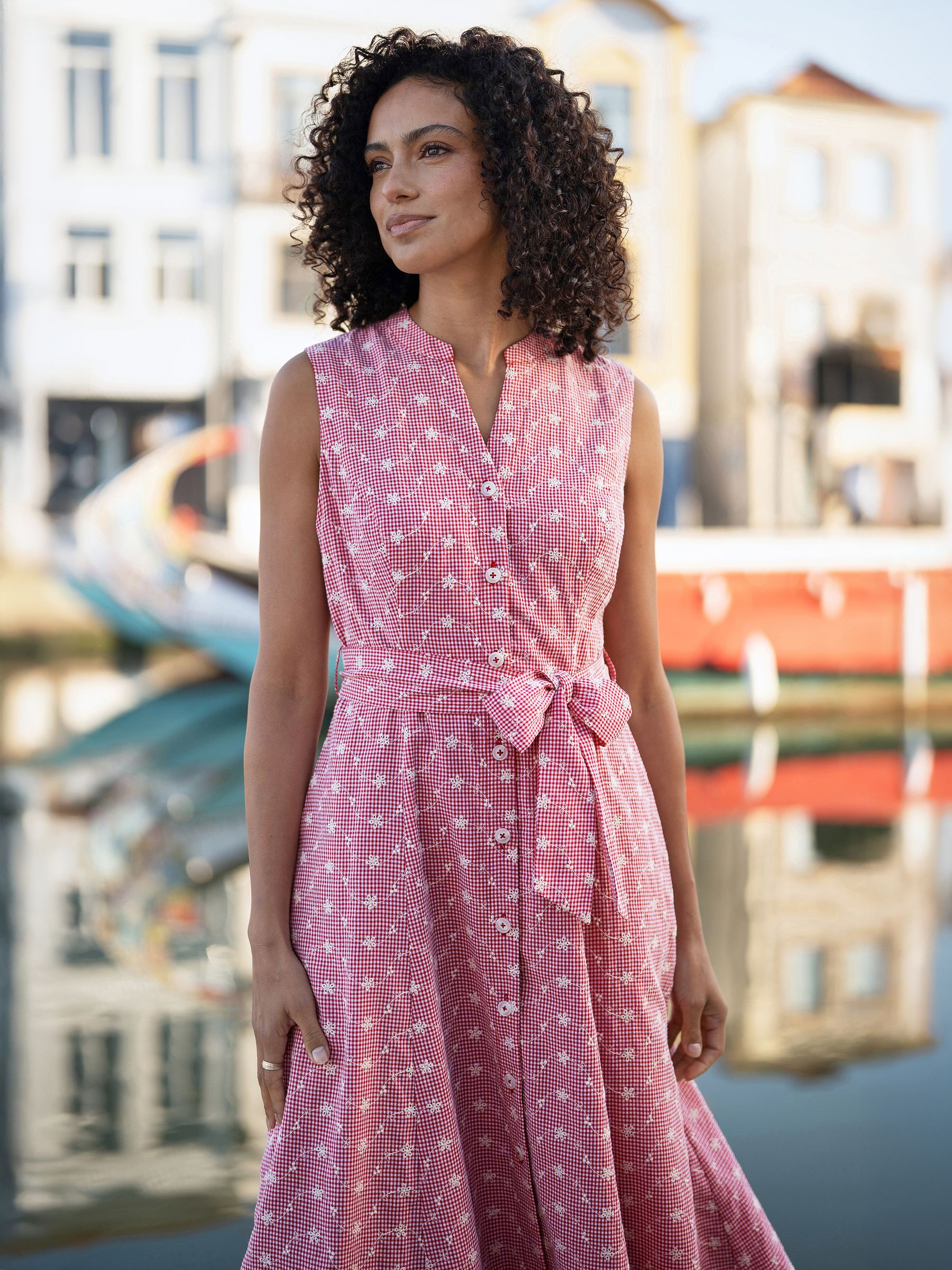 ワンピース Cold mercerized cloth sleeveless dress Buy Yumi Red Broderie Anglaise Sleeveless Shirt Dress from Next USA