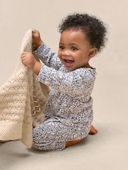 The White Company Textured Cotton Blend Petunia Print Pyjamas - صورة 3 من 5