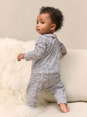 The White Company Textured Cotton Blend Petunia Print Pyjamas - صورة 4 من 5