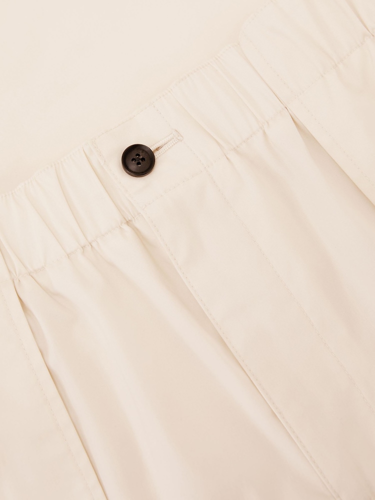Blanquecino - Pantalones Reiss Snap de mezcla de algodón ligeros y corte ajustado. - Imagen 6 de 6 Blanquecino - Pantalones Reiss Snap de mezcla de algodón ligeros y corte ajustado. - Imagen 6 de 6